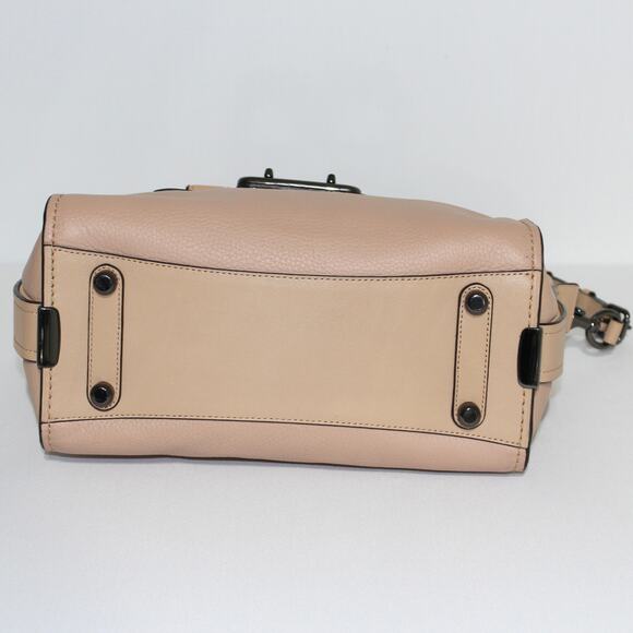 Coach Swagger 27 in Beechwood Beige Coach Retail - Picture 14 of 15